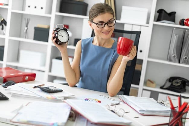 8 Time Management Tips for Professionals and Job Seekers